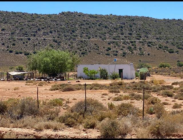 820HA FARM FOR SALE IN LADISMITH RURAL